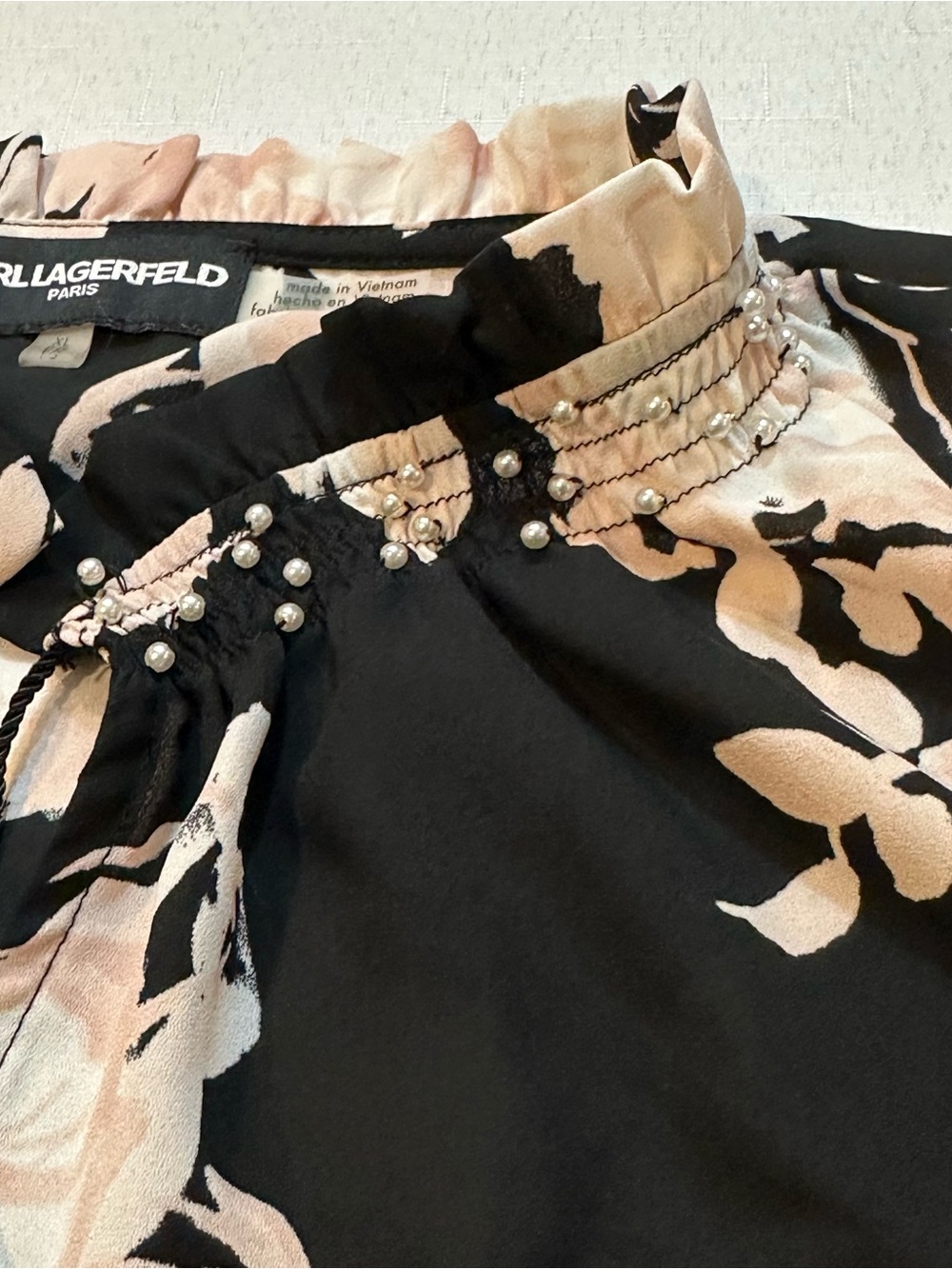 Karl Lagerfeld Paris Floral Pearl Embellished Tassel Blouse XL - Picture 4 of 15